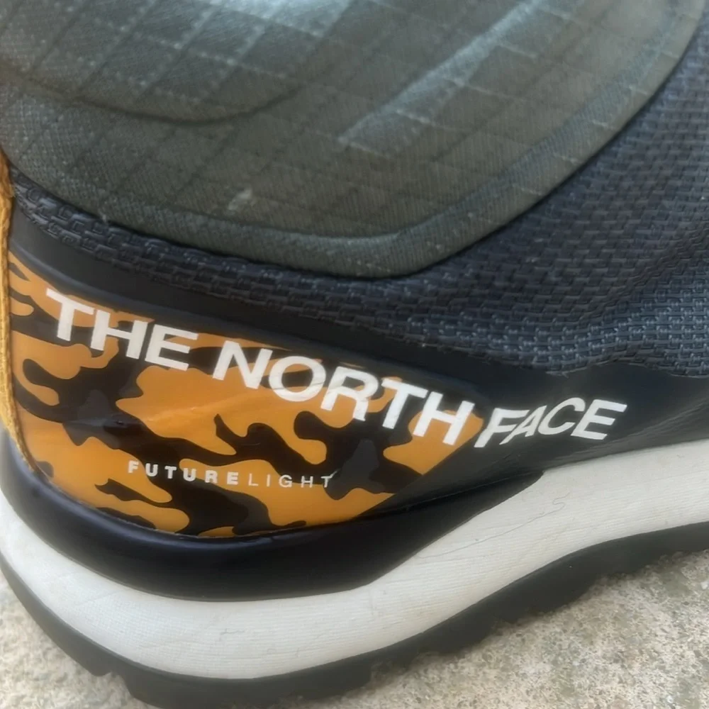 The Northface Vectiv Future Light  Grey Orange Camo Hiking Boot Men's Size 11